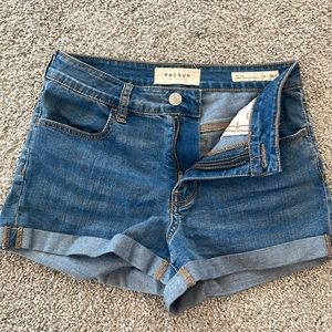 Size 25 Pac Sun shorts. High rise. Medium wash